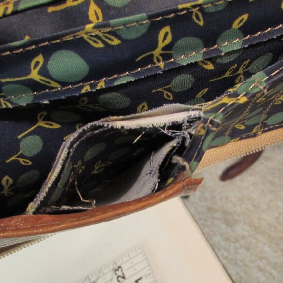 Fossil Key-Per Floral Zip Wallet *FLAW* - Picture 16 of 16